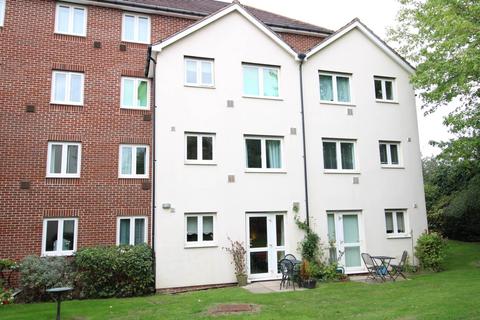 Potters Court, Potters Bar 1 bed flat for sale