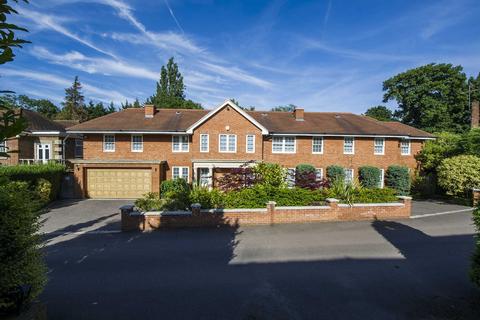 White Lodge Close, Off The Bishops... 7 bed detached house for sale