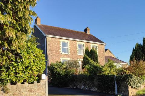 Manordeilo, Llandeilo, Carmarthenshire. 4 bed detached house for sale