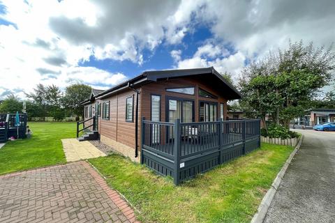 2 bedroom park home for sale