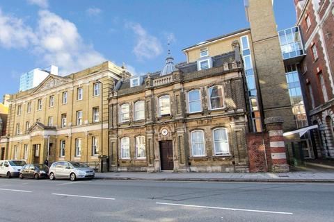 Wight House, Southampton, Hampshire 1 bed apartment for sale
