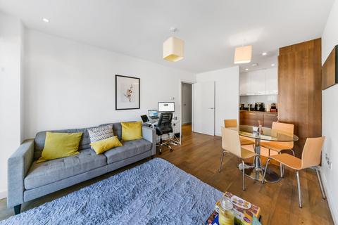 Forge Square, Canary Wharf, E14 1 bed apartment for sale