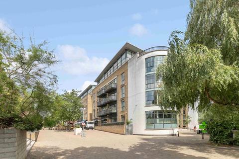 Ferry Lane, Brentford, Middlesex 1 bed flat for sale