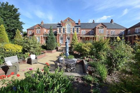 6 The Alexandra, Woodhall Spa 2 bed apartment for sale