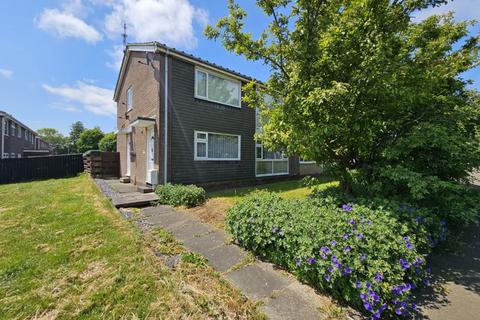 2 bedroom ground floor flat for sale
