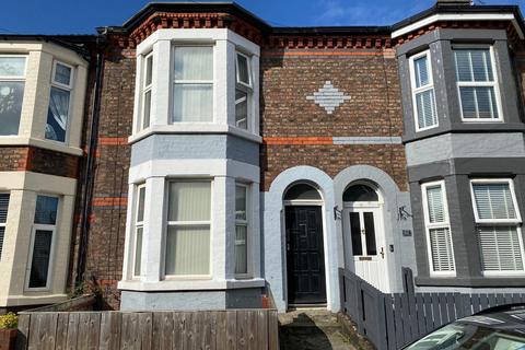 5 bedroom terraced house for sale