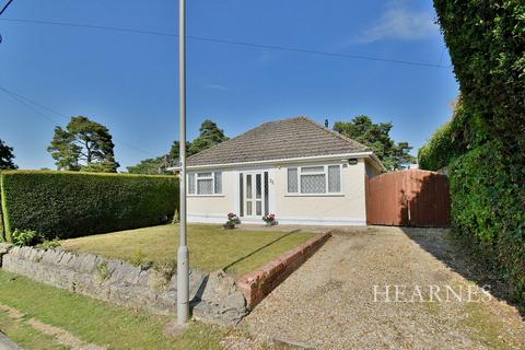 Ameysford Road, Ferndown, BH22 2 bed detached bungalow for sale