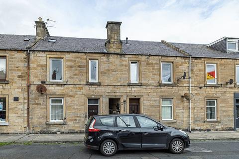 3 bedroom flat for sale