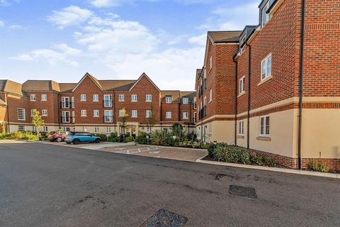 London Road, Knebworth 2 bed apartment for sale