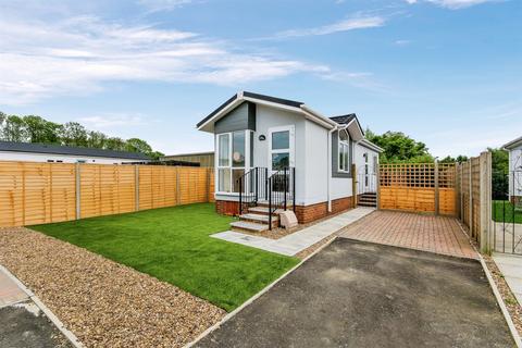 Woodhall Spa, Lincolnshire, LN10 1 bed park home for sale