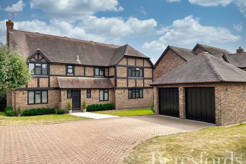 Fordyce Close, Hornchurch, RM11 5 bed detached house for sale