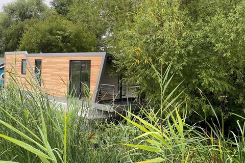 Chichester Marina, Chichester, West... 2 bed houseboat for sale