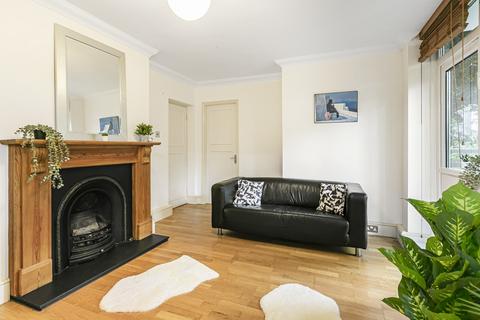 Kersfield Road, London, SW15 1 bed apartment for sale