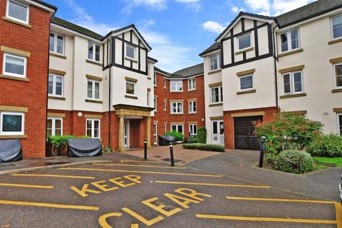 Hadlow Road, Tonbridge, Kent 1 bed flat for sale