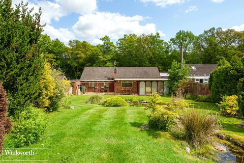 Wolverton Common, Hampshire, RG26 3 bed bungalow for sale