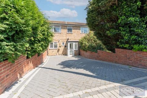 Limpsfield Road, Sanderstead 3 bed terraced house for sale