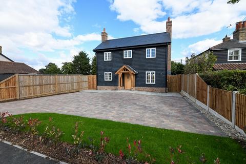 Stock Road, Galleywood, Chelmsford, CM2 3 bed detached house for sale