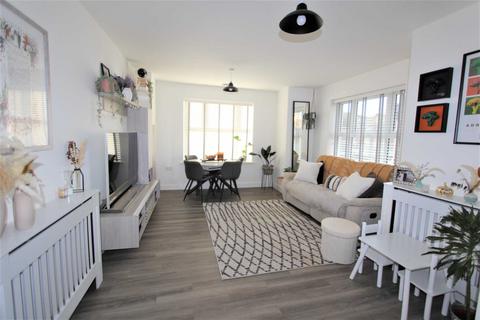 Kipling Way, Borehamwood 2 bed flat for sale