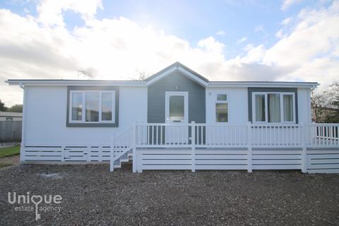 2 bedroom mobile home for sale