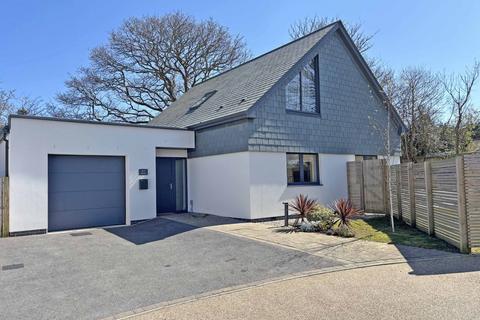 Carnon Downs, Truro, Cornwall 3 bed detached bungalow for sale