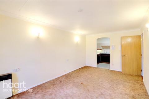 Glebelands Avenue, South Woodford 1 bed flat for sale