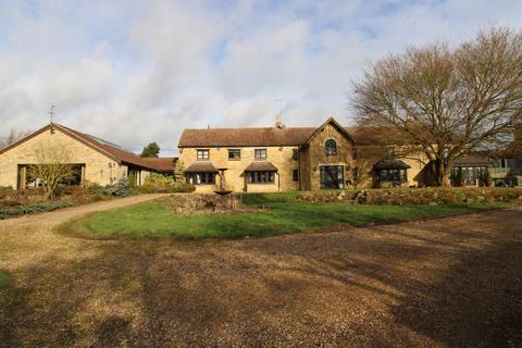 6 bedroom country house for sale