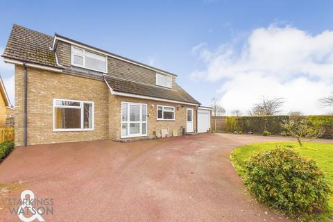 4 bedroom chalet for sale