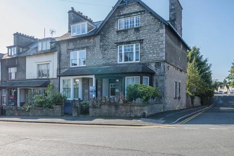 4 bedroom end of terrace house for sale
