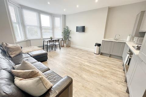 Southbourne 2 bed flat for sale