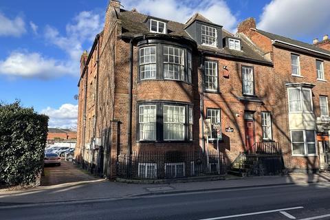 High Street, Newmarket 2 bed flat for sale