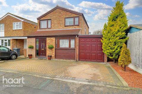 4 bedroom link detached house for sale