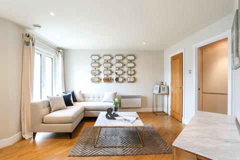 Kensington High Street, London, W14 1 bed apartment for sale