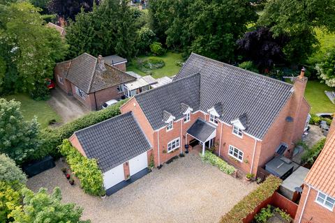 Hoveton 5 bed detached house for sale