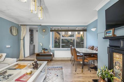 Blackheath Road, Greenwich, SE10 1 bed apartment for sale
