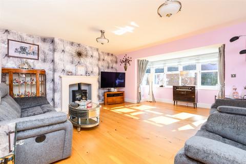 London Road, West Kingsdown, Kent 4 bed detached house for sale