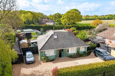 Hundred Lane, Portmore, Lymington, SO41 5 bed bungalow for sale