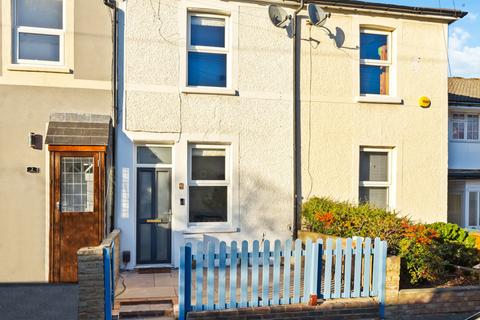 Upper Road, Wallington 2 bed terraced house for sale