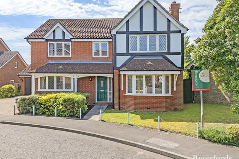 Lodge Close, Hutton, CM13 4 bed detached house for sale