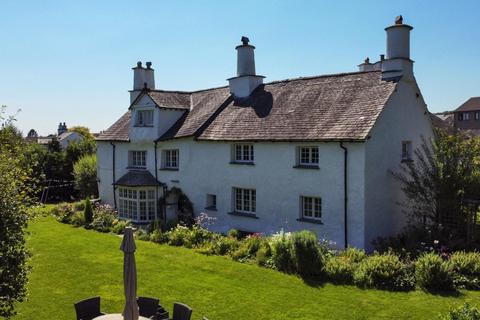 Collin Road, Kendal, LA9 5LH 5 bed detached house for sale