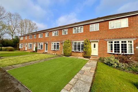 Rivermead Close, Romsey, Hampshire, SO51 3 bed terraced house for sale