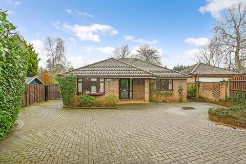 Bournemouth Road, Hampshire... 3 bed detached bungalow for sale