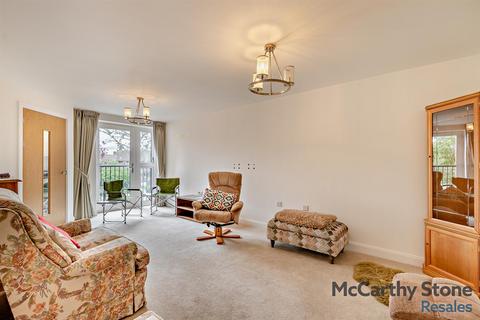 Oakhill Place, High View, Bedford... 2 bed apartment for sale