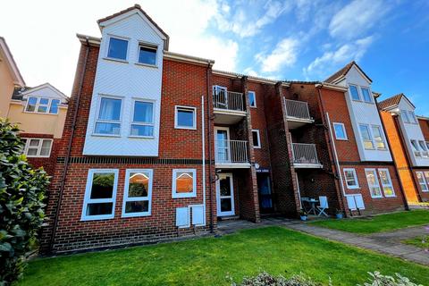Whitefield Road, New Milton... 1 bed flat for sale