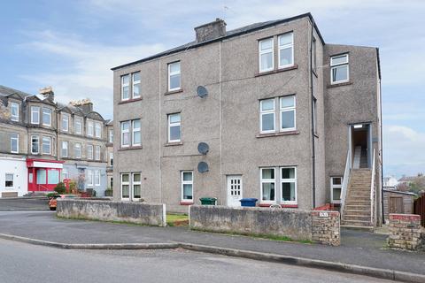 4 bedroom flat for sale