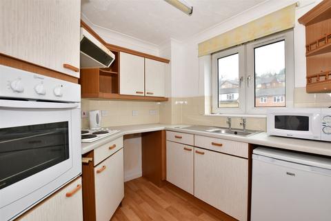 Croydon Road, Caterham, Surrey 1 bed flat for sale