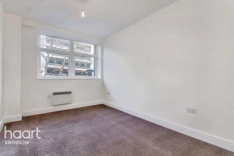 Farnsby Street, Swindon 1 bed apartment for sale