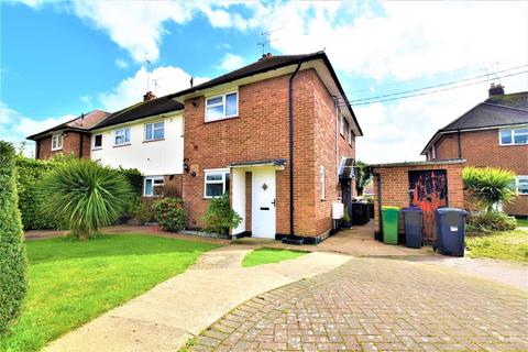 2 bedroom maisonette for sale