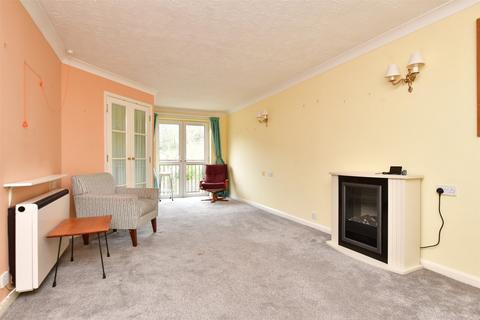 Croydon Road, Caterham, Surrey 2 bed flat for sale