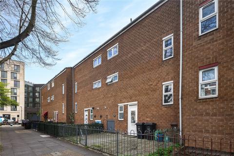 Amhurst Road, Hackney, London, E8 5 bed terraced house for sale