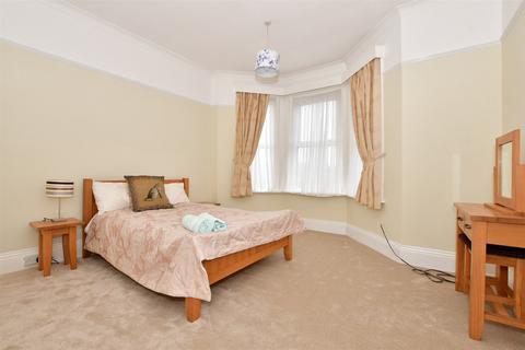Sandown Road, Sandown, Isle of Wight 4 bed semi